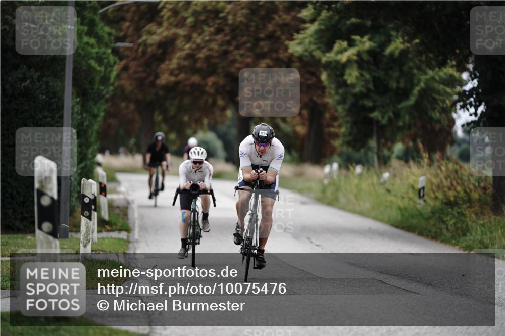30.08.2026 - Elbe Triathlon Hamburg Michael Burmester http://msf.ph/oto/10075476 30.08.2026 11:05:20 Radfahren 1254, 1266, 1396 meine-sportfotos.de