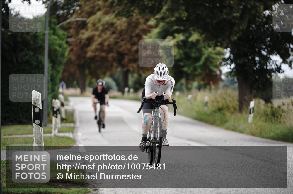 30.08.2026 - Elbe Triathlon Hamburg Michael Burmester http://msf.ph/oto/10075481 30.08.2026 11:05:22 Radfahren 1254, 1266, 1387, 1396 meine-sportfotos.de