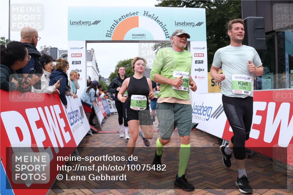 30.08.2026 - Blankeneser Heldenlauf Lena Gebhardt http://msf.ph/oto/10075482 30.08.2026 10:27:08 Ziel 5271, 5299, 5323, 5465, 5474, 5498, 5505, 5506 meine-sportfotos.de