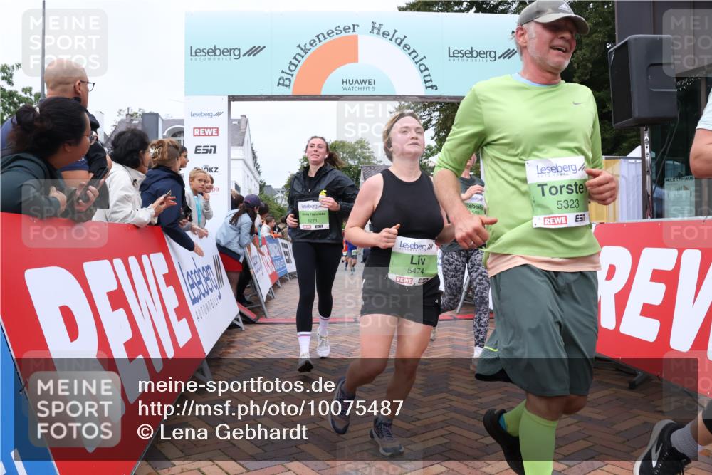 30.08.2026 - Blankeneser Heldenlauf Lena Gebhardt http://msf.ph/oto/10075487 30.08.2026 10:27:08 Ziel 5271, 5299, 5323, 5465, 5474, 5498, 5505, 5506 meine-sportfotos.de