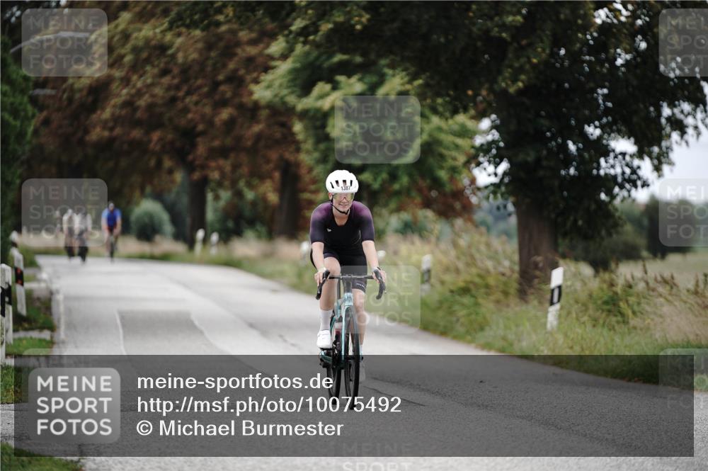 30.08.2026 - Elbe Triathlon Hamburg Michael Burmester http://msf.ph/oto/10075492 30.08.2026 11:05:27 Radfahren 1266, 1387 meine-sportfotos.de