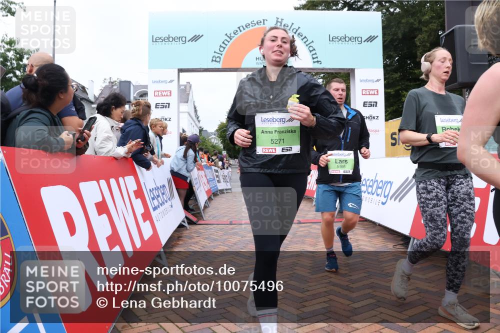 30.08.2026 - Blankeneser Heldenlauf Lena Gebhardt http://msf.ph/oto/10075496 30.08.2026 10:27:09 Ziel 5271, 5299, 5323, 5465, 5474, 5498, 5505, 5506 meine-sportfotos.de