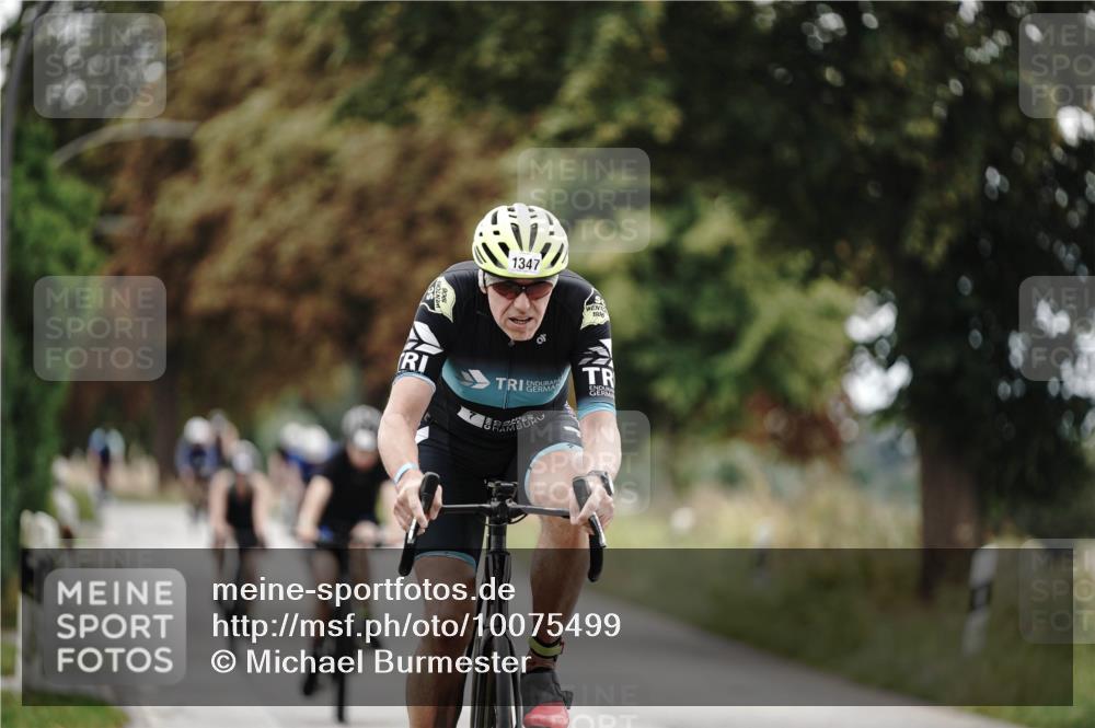 30.08.2026 - Elbe Triathlon Hamburg Michael Burmester http://msf.ph/oto/10075499 30.08.2026 11:05:45 Radfahren 894, 1177, 1307, 1347, 1451 meine-sportfotos.de