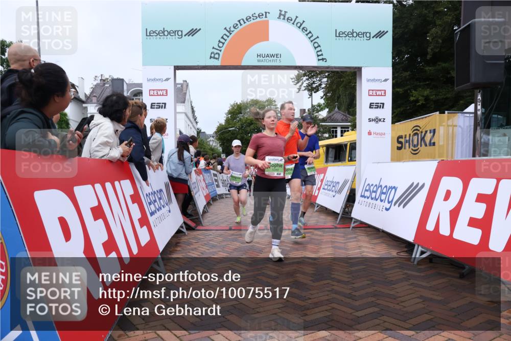 30.08.2026 - Blankeneser Heldenlauf Lena Gebhardt http://msf.ph/oto/10075517 30.08.2026 10:27:15 Ziel 5018, 5123, 5269, 5271, 5349, 5450, 5465, 5474, 5498 meine-sportfotos.de