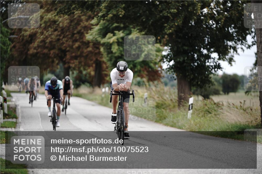 30.08.2026 - Elbe Triathlon Hamburg Michael Burmester http://msf.ph/oto/10075523 30.08.2026 11:05:57 Radfahren 518, 1154, 1271, 1341, 1457 meine-sportfotos.de