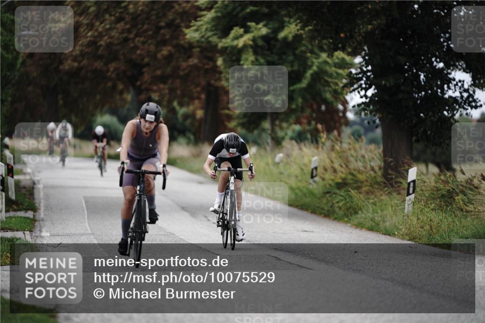 30.08.2026 - Elbe Triathlon Hamburg Michael Burmester http://msf.ph/oto/10075529 30.08.2026 11:06:02 Radfahren 1154, 1271, 1303, 1305, 1390, 1457 meine-sportfotos.de