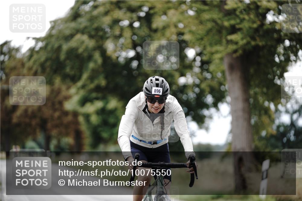 30.08.2026 - Elbe Triathlon Hamburg Michael Burmester http://msf.ph/oto/10075550 30.08.2026 11:06:14 Radfahren 896, 1442 meine-sportfotos.de