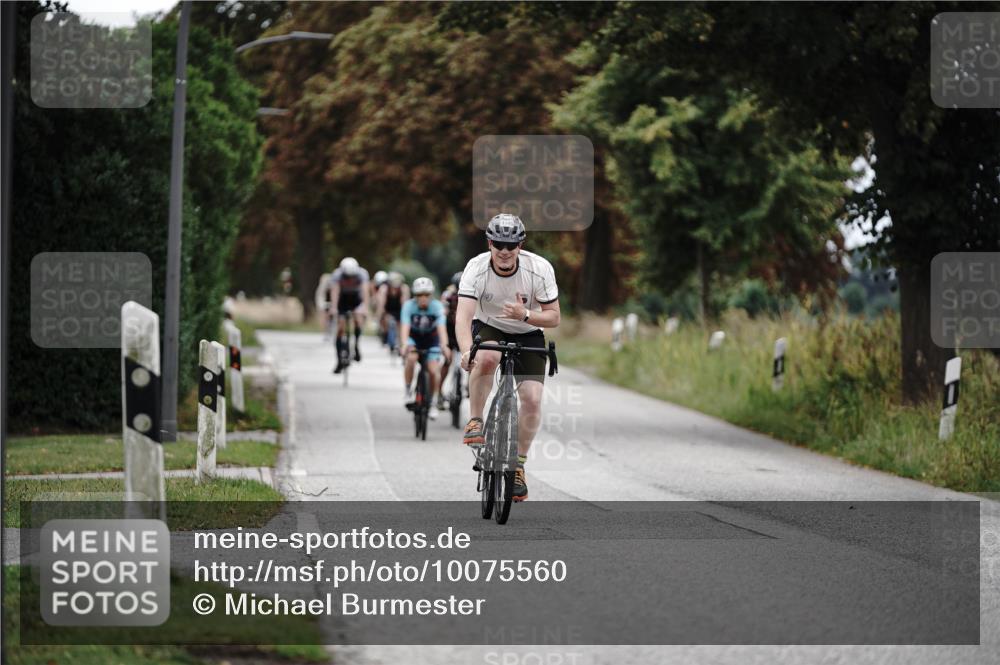 30.08.2026 - Elbe Triathlon Hamburg Michael Burmester http://msf.ph/oto/10075560 30.08.2026 11:06:31 Radfahren 1130, 1195, 1302, 1319, 1358, 1388 meine-sportfotos.de