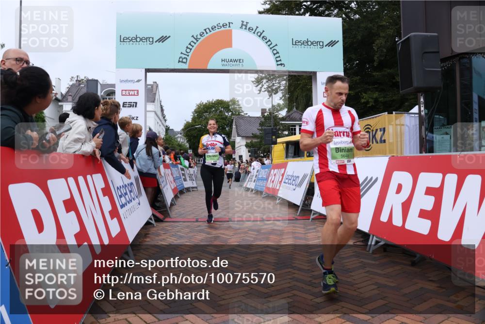 30.08.2026 - Blankeneser Heldenlauf Lena Gebhardt http://msf.ph/oto/10075570 30.08.2026 10:27:21 Ziel 5018, 5123, 5269, 5314, 5349, 5450, 5648 meine-sportfotos.de