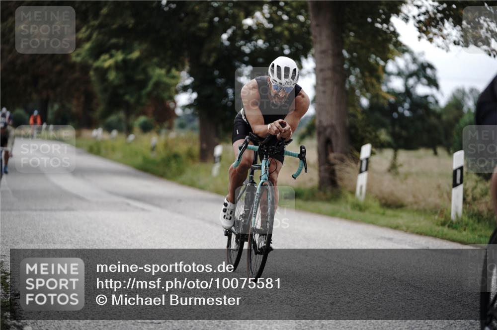 30.08.2026 - Elbe Triathlon Hamburg Michael Burmester http://msf.ph/oto/10075581 30.08.2026 11:06:40 Radfahren 759, 1255, 1302, 1358, 1405 meine-sportfotos.de