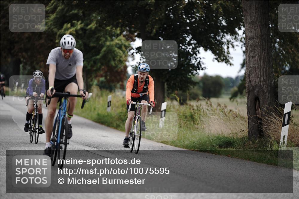 30.08.2026 - Elbe Triathlon Hamburg Michael Burmester http://msf.ph/oto/10075595 30.08.2026 11:06:48 Radfahren 1146, 1209, 1460 meine-sportfotos.de