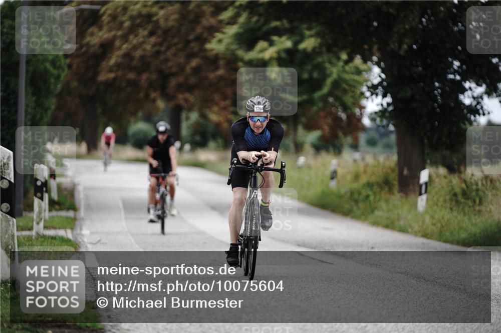 30.08.2026 - Elbe Triathlon Hamburg Michael Burmester http://msf.ph/oto/10075604 30.08.2026 11:06:55 Radfahren 1264, 1298, 1374 meine-sportfotos.de