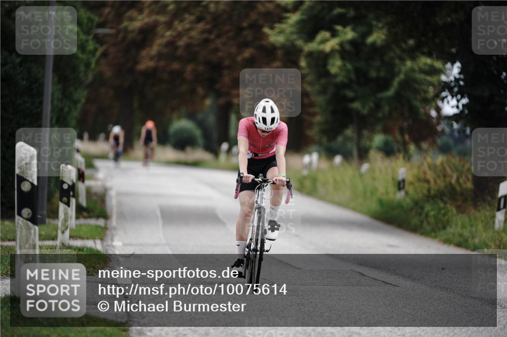 30.08.2026 - Elbe Triathlon Hamburg Michael Burmester http://msf.ph/oto/10075614 30.08.2026 11:07:03 Radfahren 1420 meine-sportfotos.de