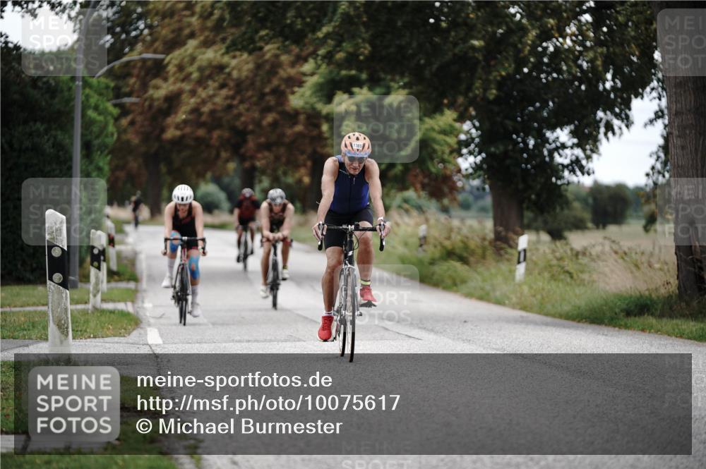30.08.2026 - Elbe Triathlon Hamburg Michael Burmester http://msf.ph/oto/10075617 30.08.2026 11:07:13 Radfahren 1268, 1272, 1365, 1414 meine-sportfotos.de