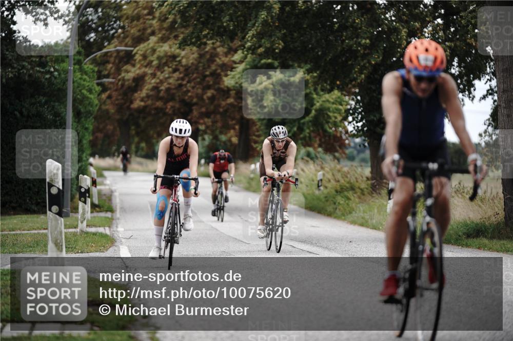 30.08.2026 - Elbe Triathlon Hamburg Michael Burmester http://msf.ph/oto/10075620 30.08.2026 11:07:14 Radfahren 1268, 1272, 1365, 1414 meine-sportfotos.de