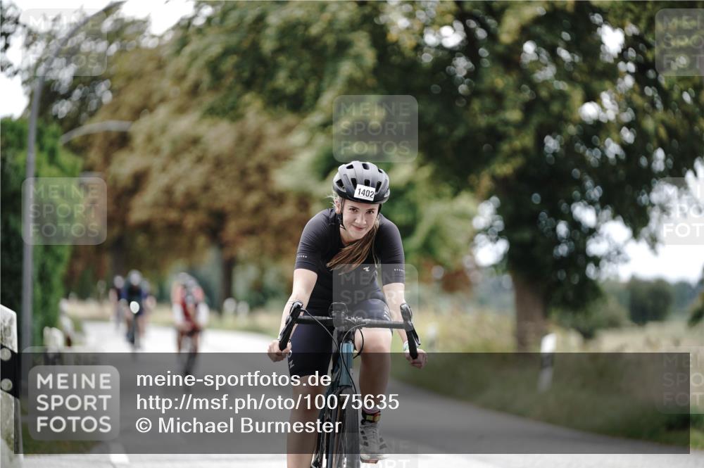 30.08.2026 - Elbe Triathlon Hamburg Michael Burmester http://msf.ph/oto/10075635 30.08.2026 11:07:27 Radfahren 1242, 1273, 1402 meine-sportfotos.de