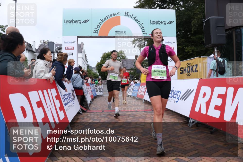 30.08.2026 - Blankeneser Heldenlauf Lena Gebhardt http://msf.ph/oto/10075642 30.08.2026 10:27:31 Ziel 5104, 5368, 5607, 5724, 5763, 5845, 5896 meine-sportfotos.de
