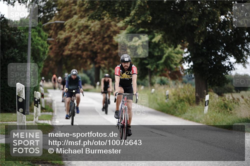 30.08.2026 - Elbe Triathlon Hamburg Michael Burmester http://msf.ph/oto/10075643 30.08.2026 11:07:32 Radfahren 925, 1142, 1242, 1273, 1372, 1397 meine-sportfotos.de