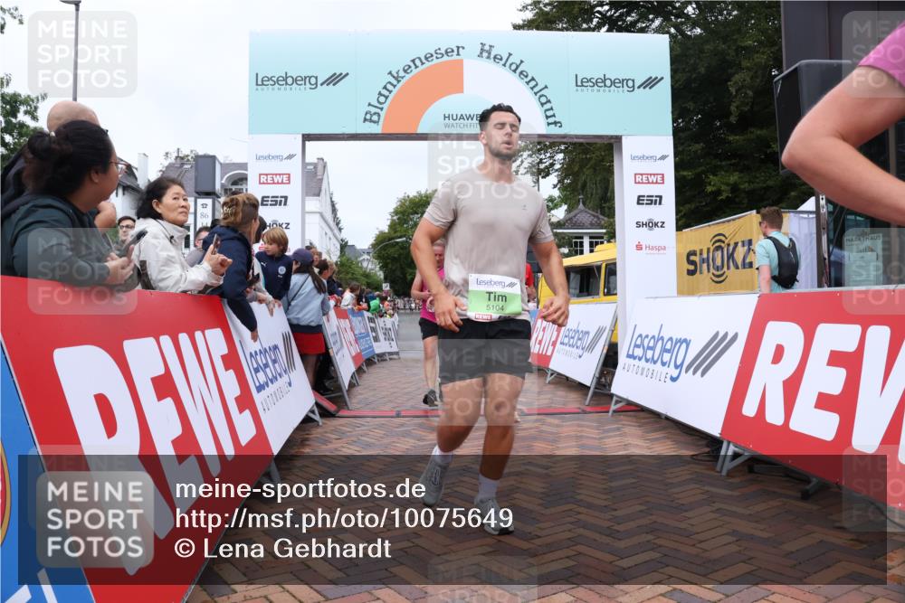 30.08.2026 - Blankeneser Heldenlauf Lena Gebhardt http://msf.ph/oto/10075649 30.08.2026 10:27:32 Ziel 5104, 5368, 5607, 5724, 5763, 5845, 5896 meine-sportfotos.de