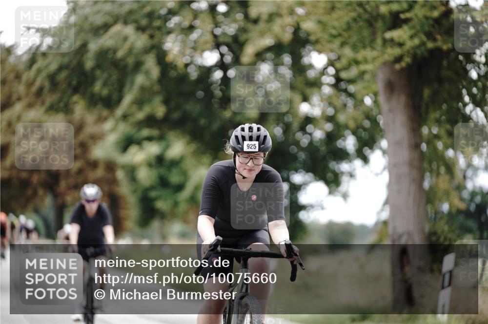 30.08.2026 - Elbe Triathlon Hamburg Michael Burmester http://msf.ph/oto/10075660 30.08.2026 11:07:39 Radfahren 925, 985, 1364, 1372, 1397, 1435, 1578 meine-sportfotos.de