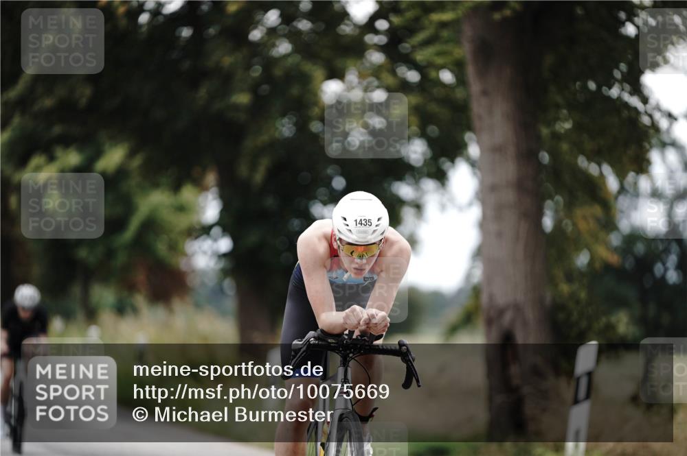30.08.2026 - Elbe Triathlon Hamburg Michael Burmester http://msf.ph/oto/10075669 30.08.2026 11:07:43 Radfahren 985, 1300, 1364, 1386, 1435, 1438, 1578 meine-sportfotos.de
