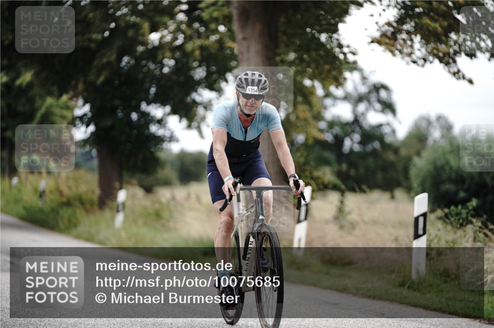30.08.2026 - Elbe Triathlon Hamburg Michael Burmester http://msf.ph/oto/10075685 30.08.2026 11:07:51 Radfahren 907, 1287, 1325, 1354, 1386, 1417 meine-sportfotos.de