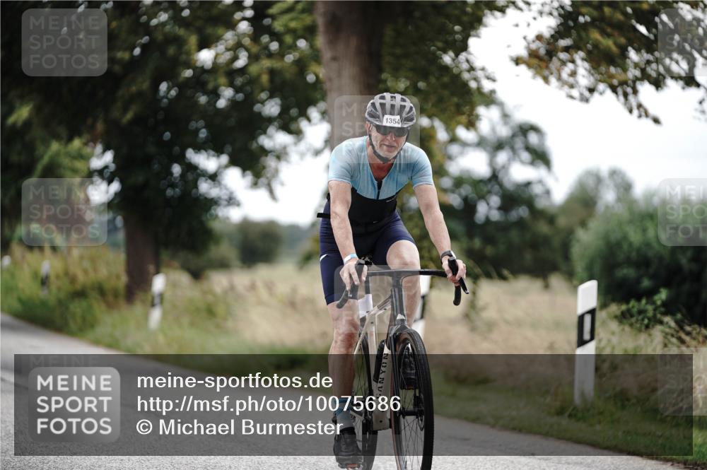 30.08.2026 - Elbe Triathlon Hamburg Michael Burmester http://msf.ph/oto/10075686 30.08.2026 11:07:51 Radfahren 907, 1287, 1325, 1354, 1386, 1417 meine-sportfotos.de