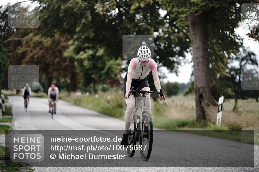 30.08.2026 - Elbe Triathlon Hamburg Michael Burmester http://msf.ph/oto/10075687 30.08.2026 11:07:52 Radfahren 907, 1287, 1325, 1354, 1386, 1417 meine-sportfotos.de
