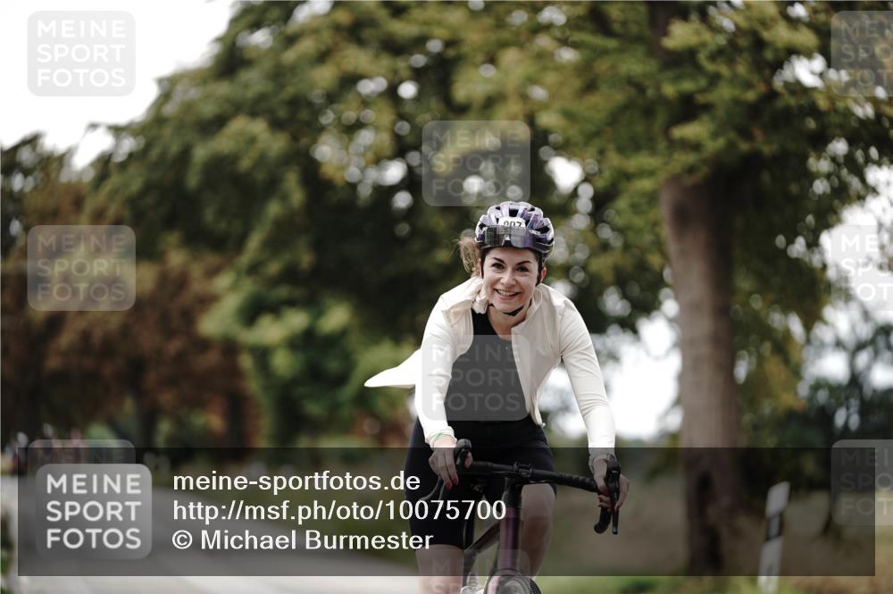 30.08.2026 - Elbe Triathlon Hamburg Michael Burmester http://msf.ph/oto/10075700 30.08.2026 11:07:58 Radfahren 907, 1287, 1325 meine-sportfotos.de