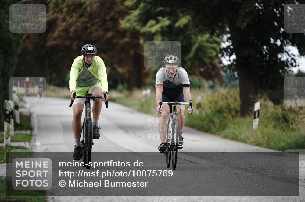 30.08.2026 - Elbe Triathlon Hamburg Michael Burmester http://msf.ph/oto/10075769 30.08.2026 11:09:08 Radfahren 1128, 1253, 1316 meine-sportfotos.de