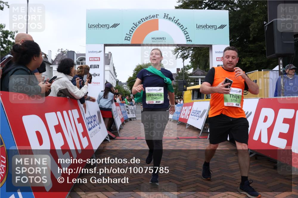 30.08.2026 - Blankeneser Heldenlauf Lena Gebhardt http://msf.ph/oto/10075785 30.08.2026 10:28:09 Ziel 5040, 5225, 5255, 5384, 5585, 5798, 5856, 5858 meine-sportfotos.de