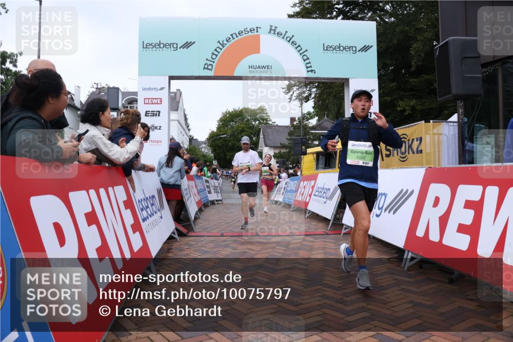 30.08.2026 - Blankeneser Heldenlauf Lena Gebhardt http://msf.ph/oto/10075797 30.08.2026 10:28:11 Ziel 5040, 5225, 5255, 5585, 5798, 5856 meine-sportfotos.de