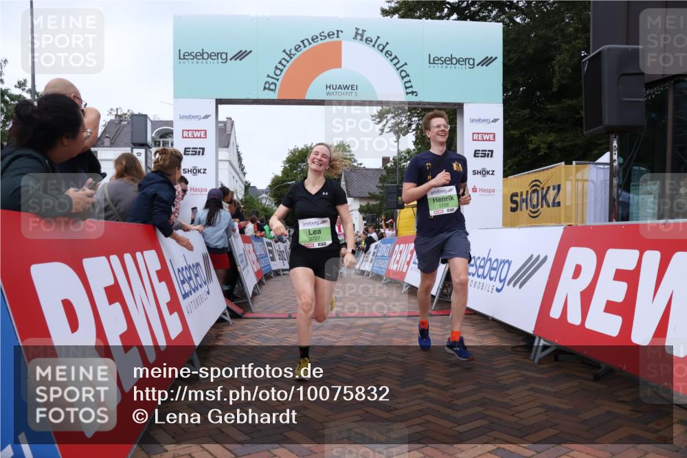 30.08.2026 - Blankeneser Heldenlauf Lena Gebhardt http://msf.ph/oto/10075832 30.08.2026 10:28:18 Ziel 5225, 5255, 5585, 5650, 5727, 5728, 5856 meine-sportfotos.de