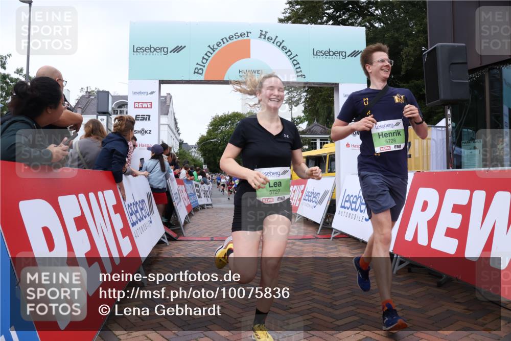 30.08.2026 - Blankeneser Heldenlauf Lena Gebhardt http://msf.ph/oto/10075836 30.08.2026 10:28:18 Ziel 5225, 5255, 5585, 5650, 5727, 5728, 5856 meine-sportfotos.de