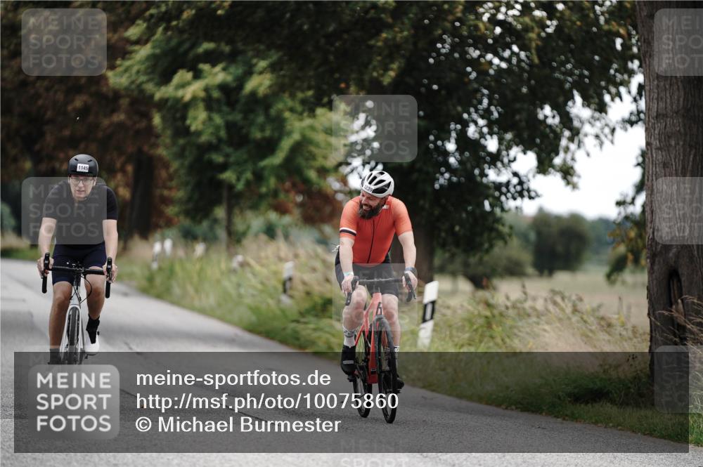 30.08.2026 - Elbe Triathlon Hamburg Michael Burmester http://msf.ph/oto/10075860 30.08.2026 11:10:20 Radfahren 1145, 1239 meine-sportfotos.de