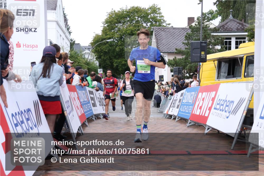30.08.2026 - Blankeneser Heldenlauf Lena Gebhardt http://msf.ph/oto/10075861 30.08.2026 10:28:22 Ziel 5537, 5650, 5727, 5728, 5805, 5806, 5807, 5851, 5855 meine-sportfotos.de