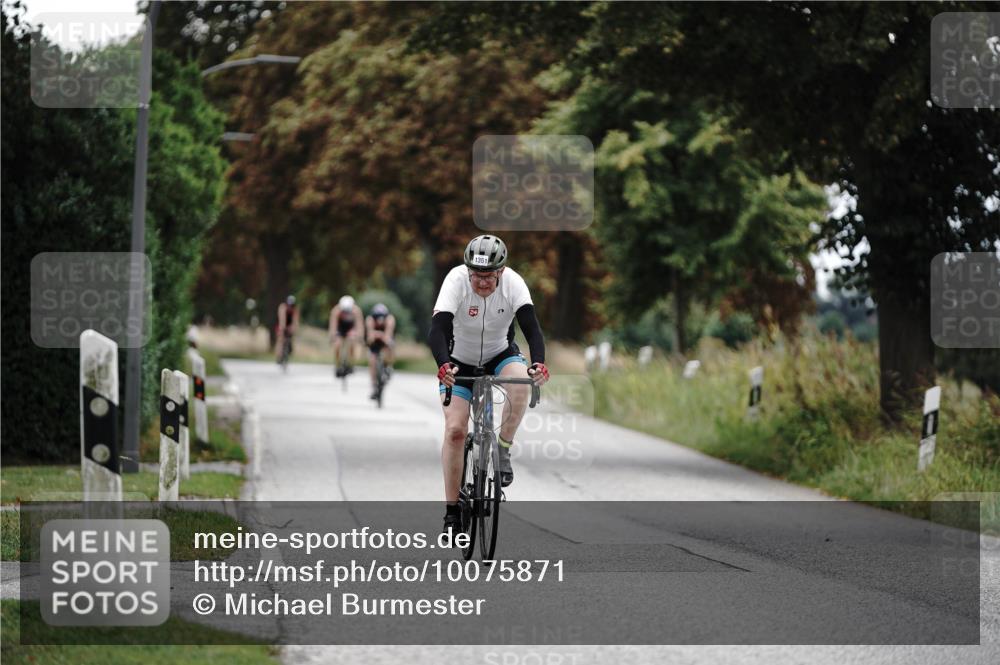 30.08.2026 - Elbe Triathlon Hamburg Michael Burmester http://msf.ph/oto/10075871 30.08.2026 11:10:40 Radfahren 1351, 1427, 1447, 1452 meine-sportfotos.de