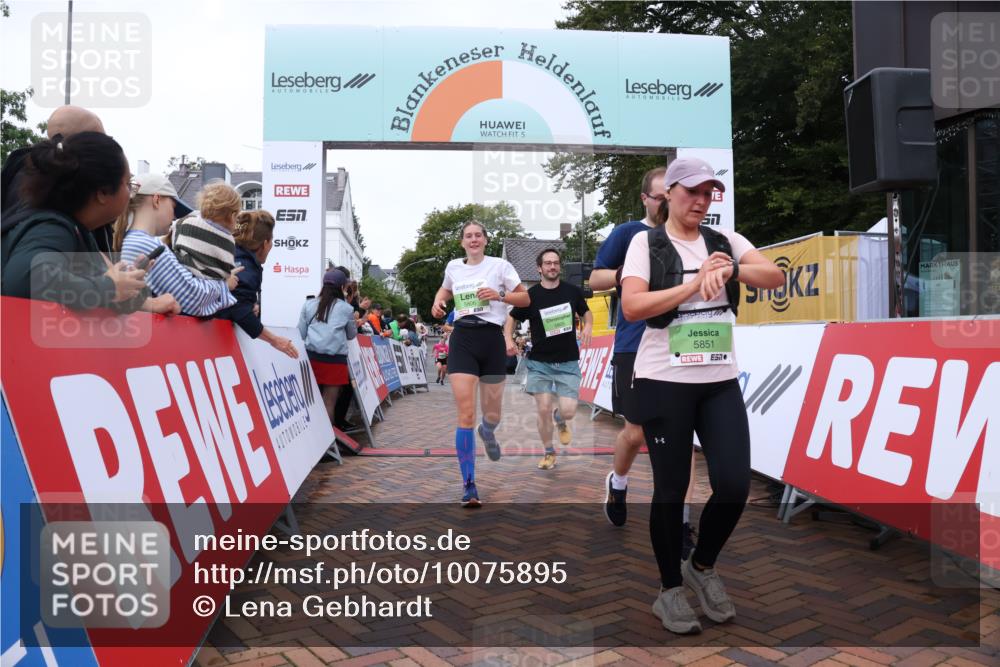 30.08.2026 - Blankeneser Heldenlauf Lena Gebhardt http://msf.ph/oto/10075895 30.08.2026 10:28:26 Ziel 5478, 5537, 5650, 5805, 5806, 5807, 5851, 5855 meine-sportfotos.de