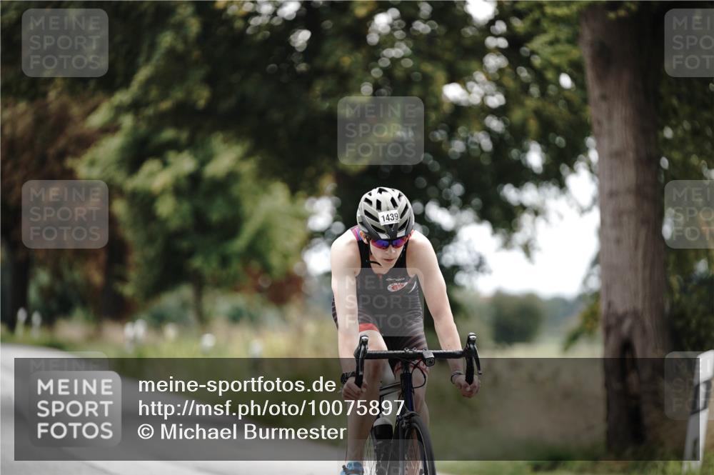 30.08.2026 - Elbe Triathlon Hamburg Michael Burmester http://msf.ph/oto/10075897 30.08.2026 11:11:04 Radfahren 1439 meine-sportfotos.de