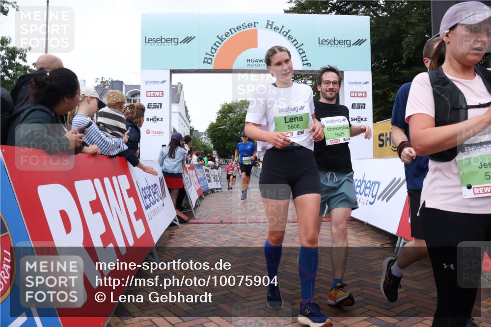 30.08.2026 - Blankeneser Heldenlauf Lena Gebhardt http://msf.ph/oto/10075904 30.08.2026 10:28:27 Ziel 5478, 5537, 5650, 5805, 5806, 5807, 5808, 5851, 5855 meine-sportfotos.de