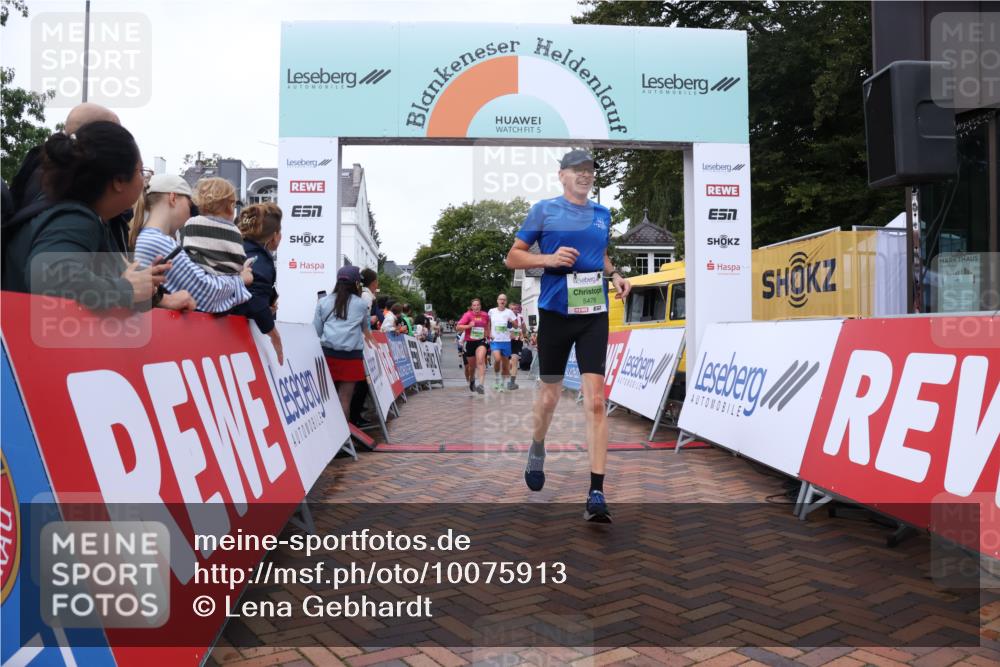 30.08.2026 - Blankeneser Heldenlauf Lena Gebhardt http://msf.ph/oto/10075913 30.08.2026 10:28:29 Ziel 5478, 5537, 5663, 5713, 5805, 5806, 5807, 5808, 5850, 5851, 5855 meine-sportfotos.de