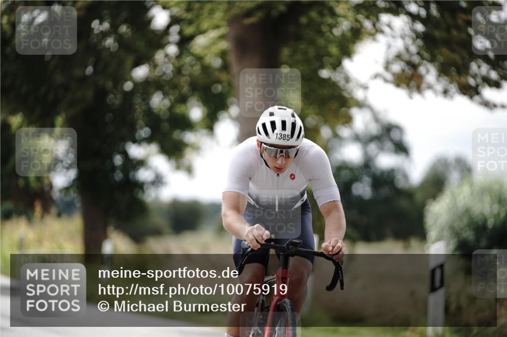 30.08.2026 - Elbe Triathlon Hamburg Michael Burmester http://msf.ph/oto/10075919 30.08.2026 11:11:41 Radfahren 1282, 1385 meine-sportfotos.de