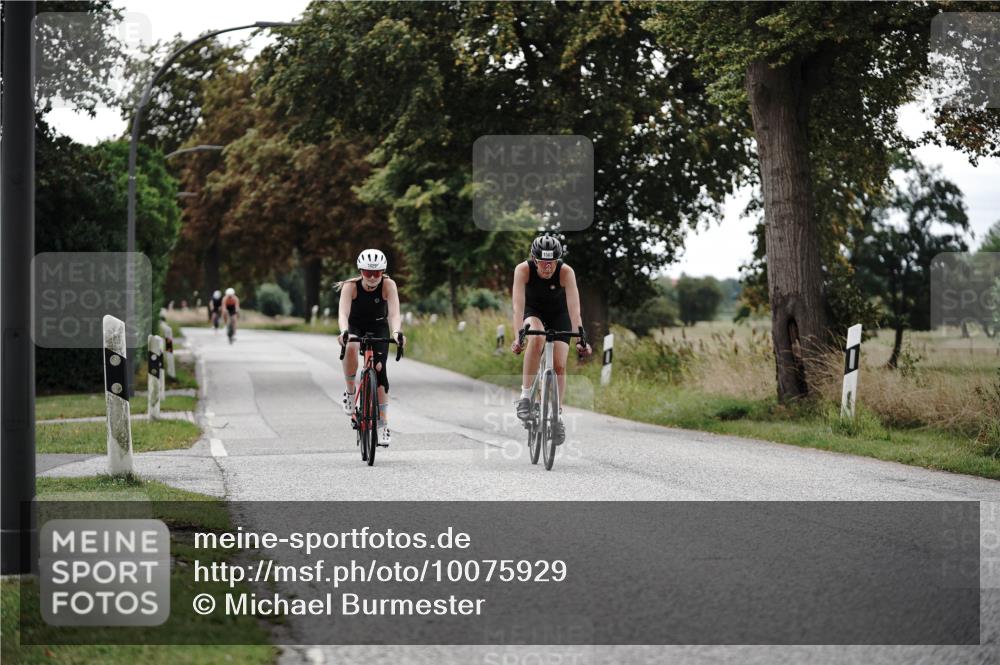 30.08.2026 - Elbe Triathlon Hamburg Michael Burmester http://msf.ph/oto/10075929 30.08.2026 11:11:57 Radfahren 1270, 1429, 1456, 1466, 1563 meine-sportfotos.de