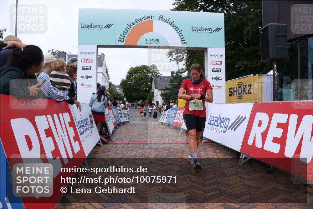 30.08.2026 - Blankeneser Heldenlauf Lena Gebhardt http://msf.ph/oto/10075971 30.08.2026 10:28:39 Ziel 5082, 5130, 5385, 5663, 5713, 5783, 5808, 5850 meine-sportfotos.de