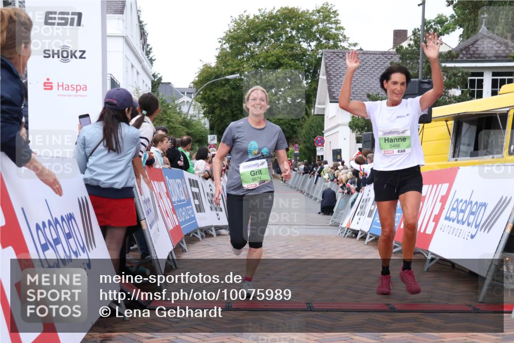 30.08.2026 - Blankeneser Heldenlauf Lena Gebhardt http://msf.ph/oto/10075989 30.08.2026 10:28:46 Ziel 5082, 5083, 5466, 5674 meine-sportfotos.de