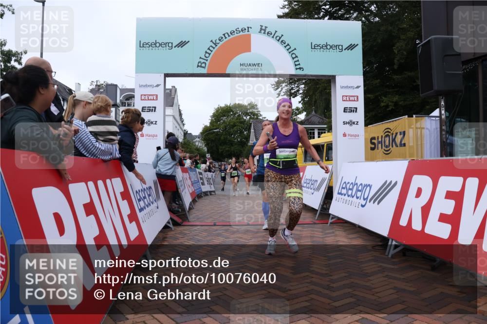 30.08.2026 - Blankeneser Heldenlauf Lena Gebhardt http://msf.ph/oto/10076040 30.08.2026 10:29:00 Ziel 5120, 5600, 5601, 5847 meine-sportfotos.de