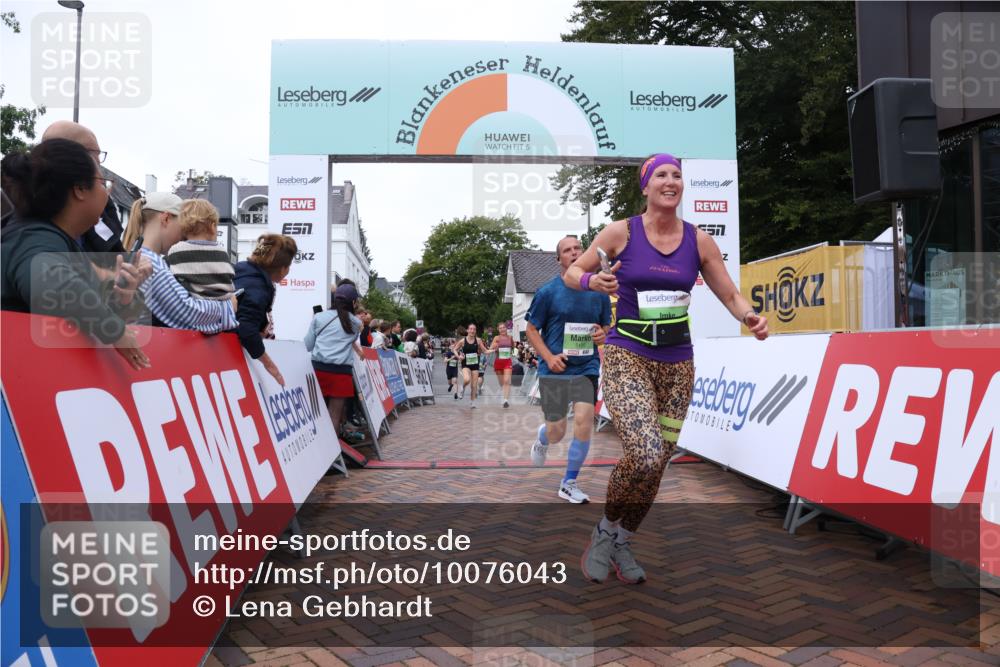 30.08.2026 - Blankeneser Heldenlauf Lena Gebhardt http://msf.ph/oto/10076043 30.08.2026 10:29:01 Ziel 5120, 5600, 5601, 5847 meine-sportfotos.de