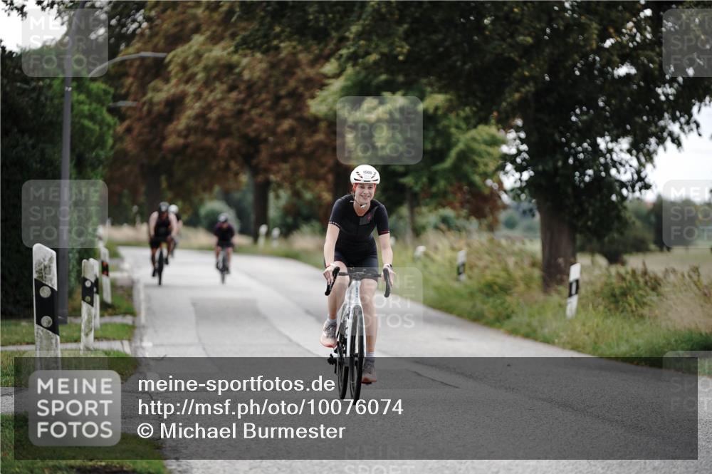 30.08.2026 - Elbe Triathlon Hamburg Michael Burmester http://msf.ph/oto/10076074 30.08.2026 11:14:12 Radfahren 1181, 1508, 1525 meine-sportfotos.de