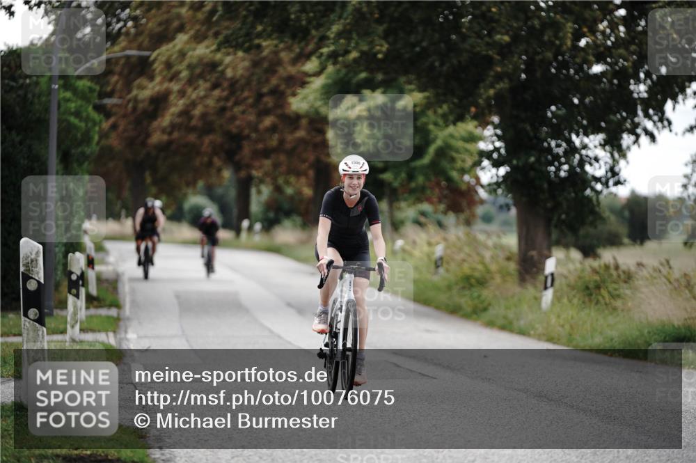 30.08.2026 - Elbe Triathlon Hamburg Michael Burmester http://msf.ph/oto/10076075 30.08.2026 11:14:13 Radfahren 1181, 1508, 1525 meine-sportfotos.de