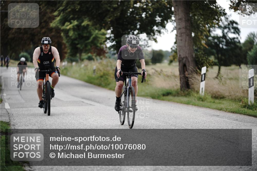 30.08.2026 - Elbe Triathlon Hamburg Michael Burmester http://msf.ph/oto/10076080 30.08.2026 11:14:18 Radfahren 1181, 1525, 1579 meine-sportfotos.de